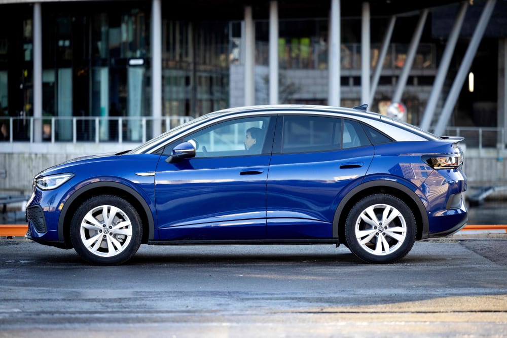 Blå Volkswagen ID 5.
